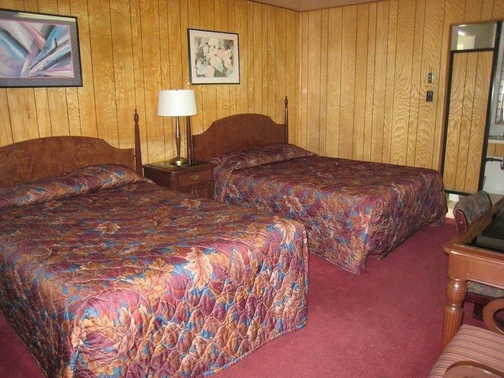 Gold Pan Motel Quesnel Exterior photo