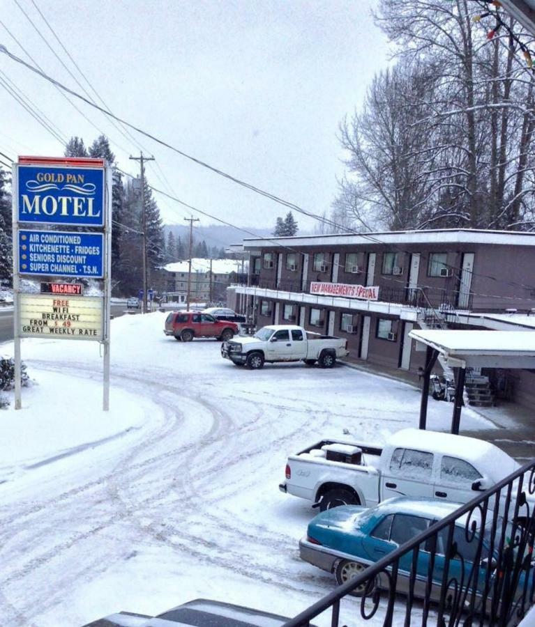 Gold Pan Motel Quesnel Exterior photo